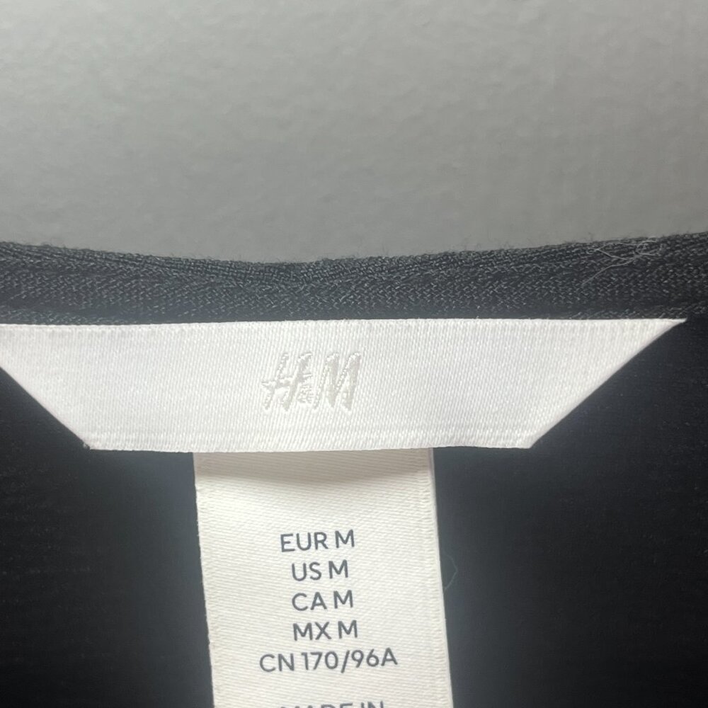 H&M Black Long Sleeve Mod Mini Dress - Size Medium - Picture 4 of 4